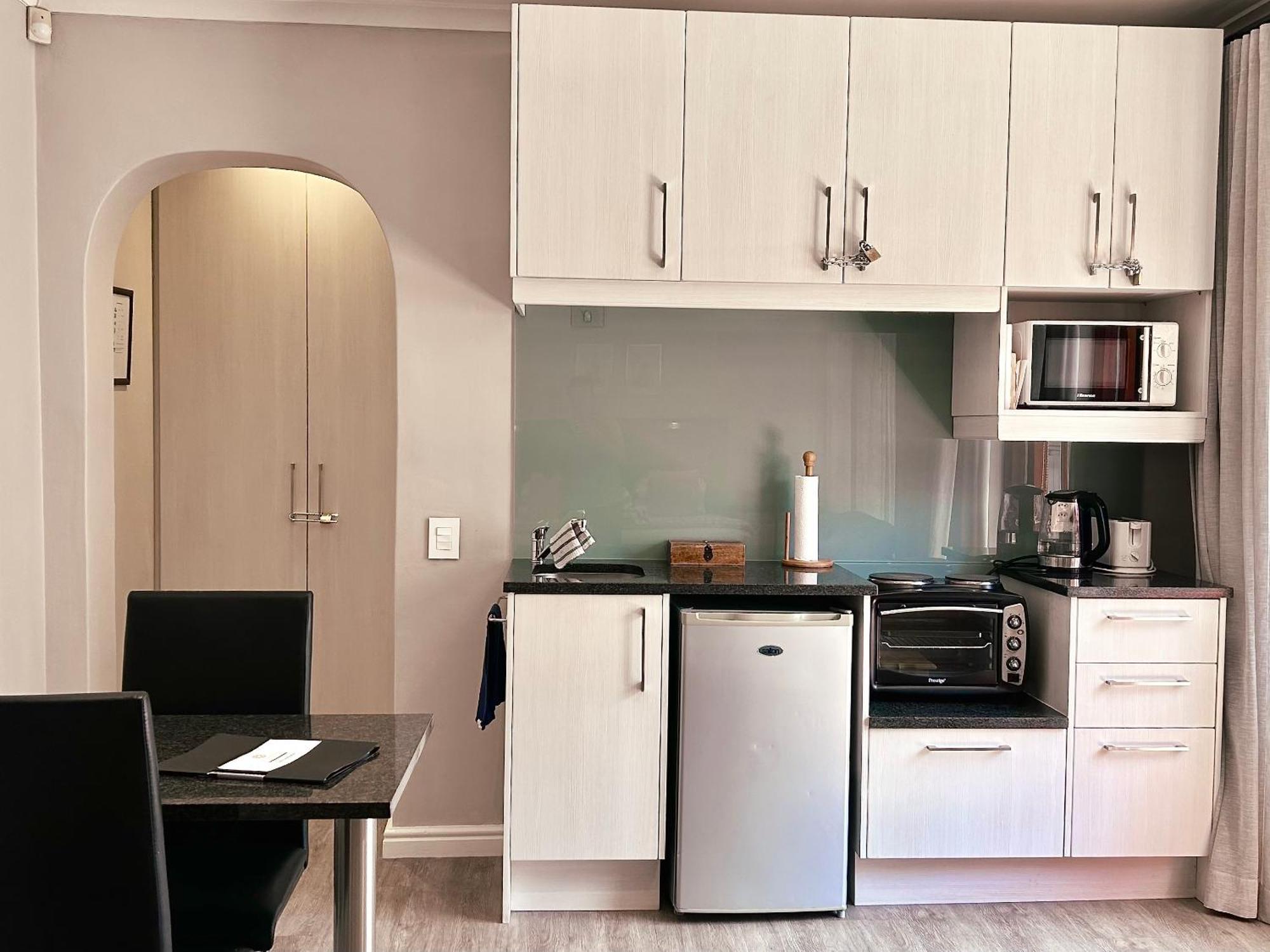 The Dongola Guesthouse Cape Town Room photo